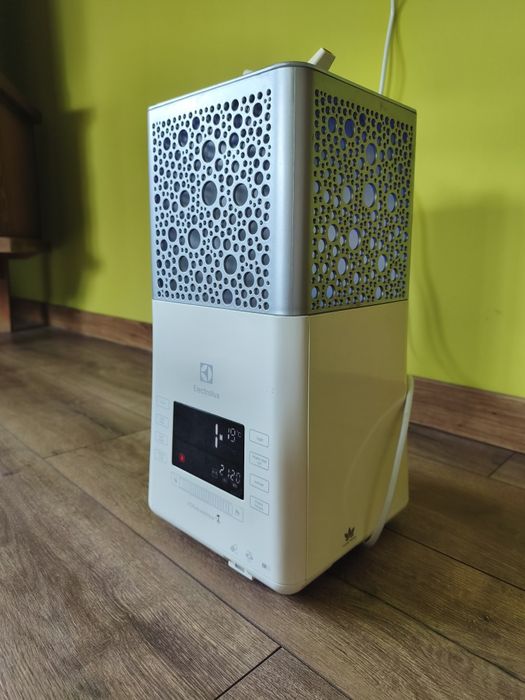 Зволожувач повітря ELECTROLUX EHU-3815D
