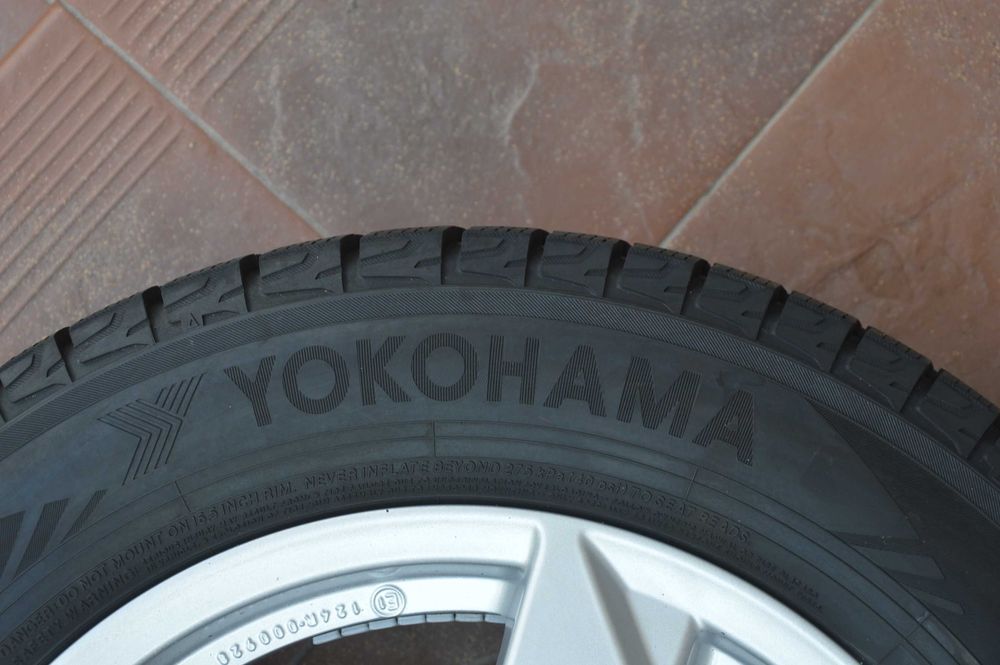 Зимові шини комплект Нові 2025 Yokohama IceGuard iG53 215/60 R16