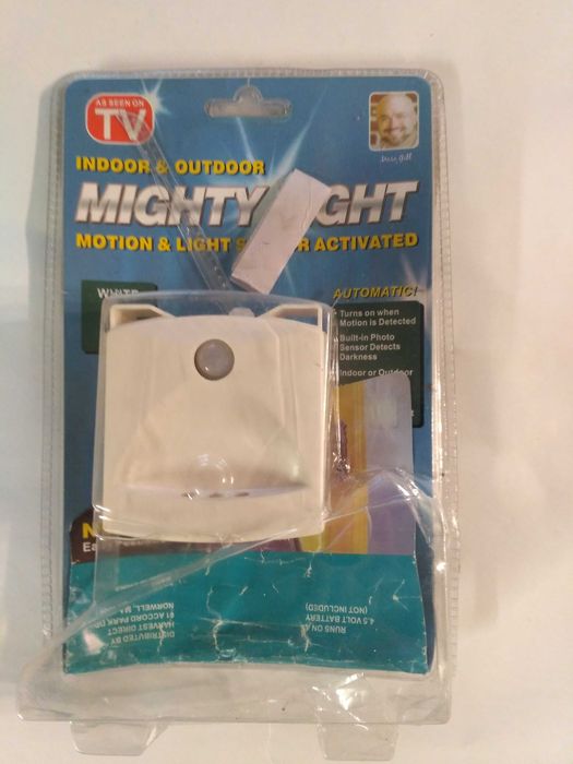 Автономний точковий світильник на батарейках на двох сторонній скотч