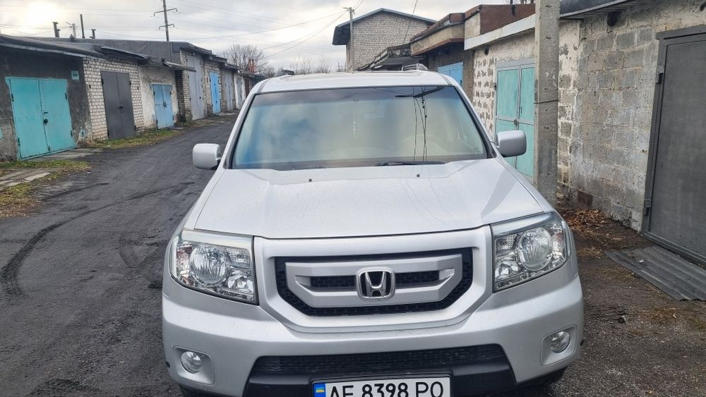 Продаётся классный личный  аппарат хонда пилот2  2008года,