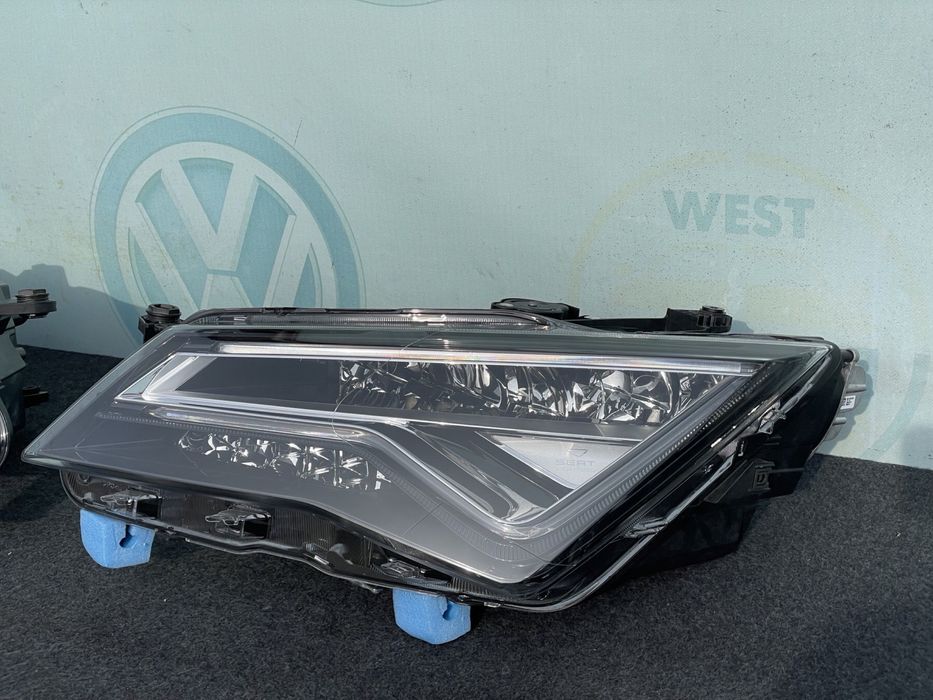 Фары Seat Ateca full led 576941007D 576941008D