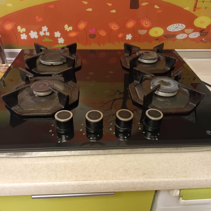 Газова варильна поверхня Perfelli, скло, робоча