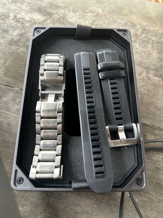 Смарт годинник Garmin Marq Athlete Gen2