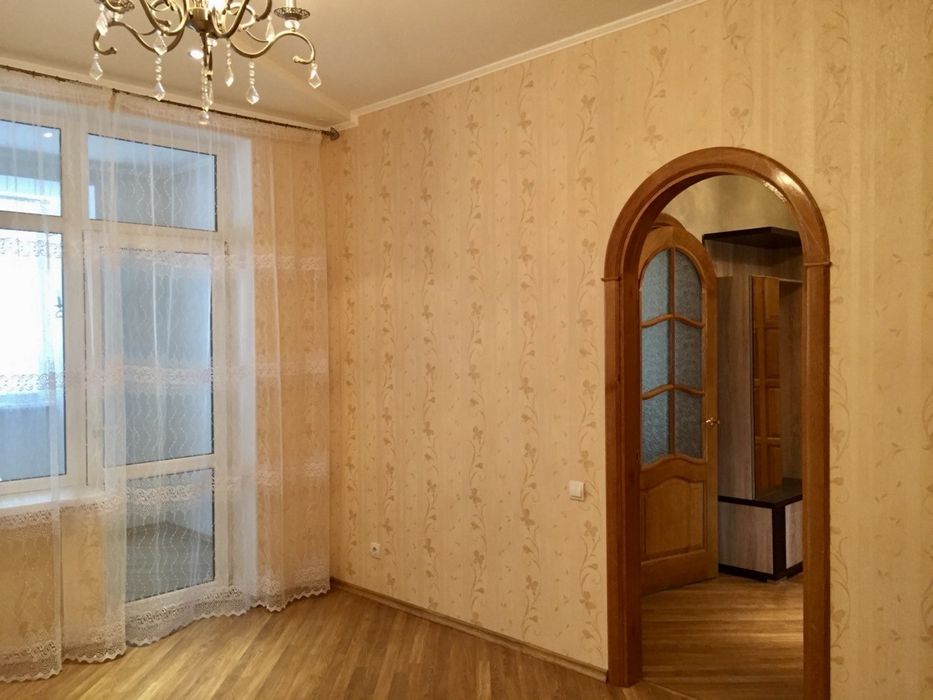 Оренда великогабаритної квартири  124 м.кв, у  Центрі, вул. Садова