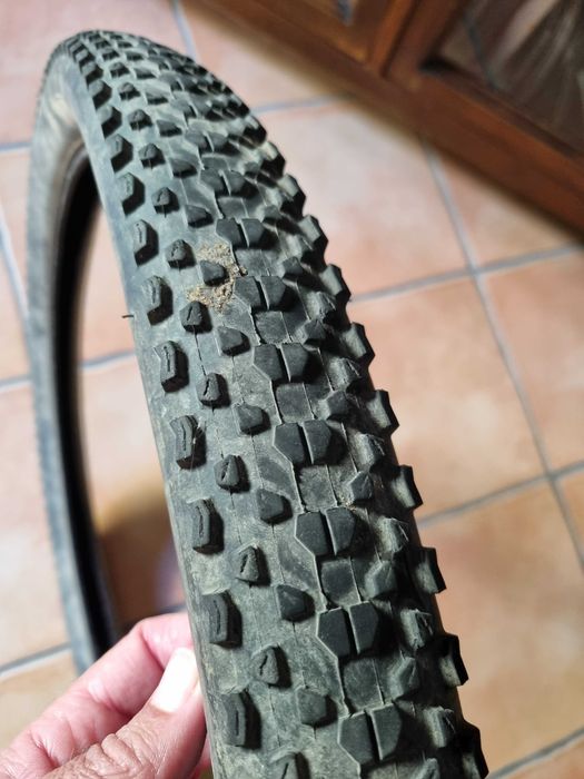 Material ciclismo usado pneus sapatos suporte bidon disco travão