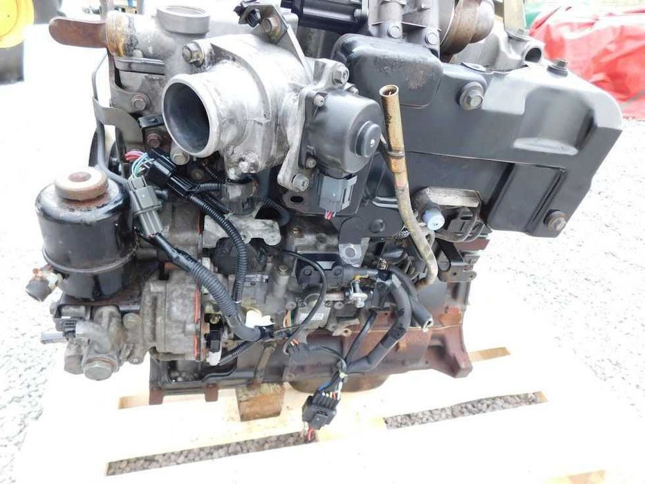 Silnik kpl pompa wtryski turbina Mitsubishi Pajero III 3.2 DI-D 01-06r