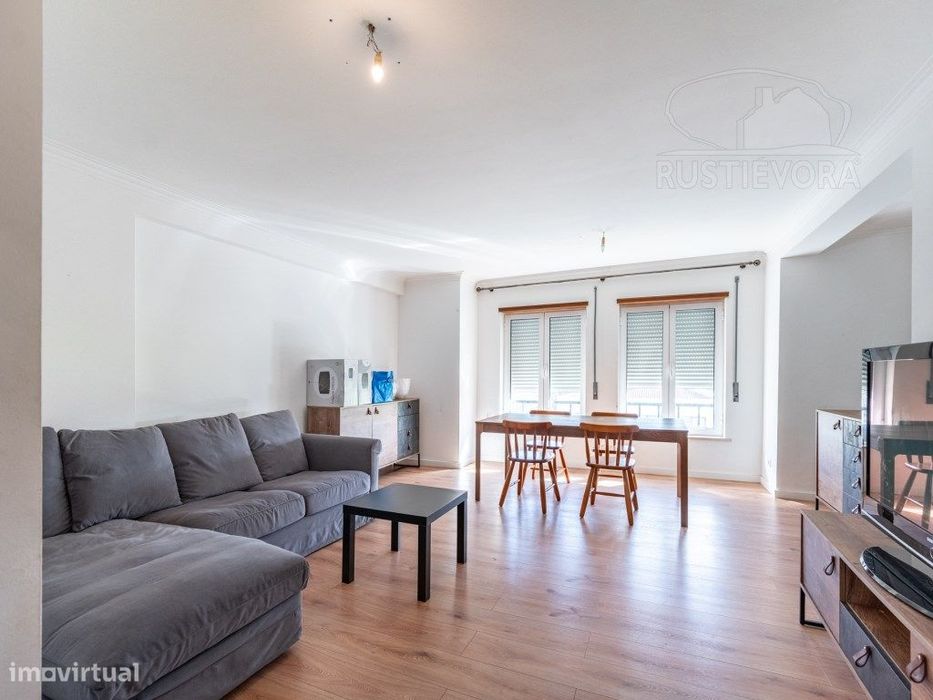 Apartamento T3 com excelente vista panorâmica