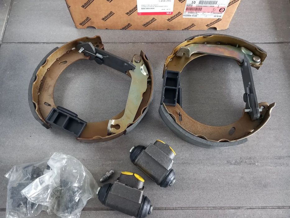 Zestaw naprawa hamulca tył Ford Escort 1995-2001 1458750