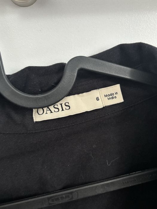 Czarna sukienka oasis