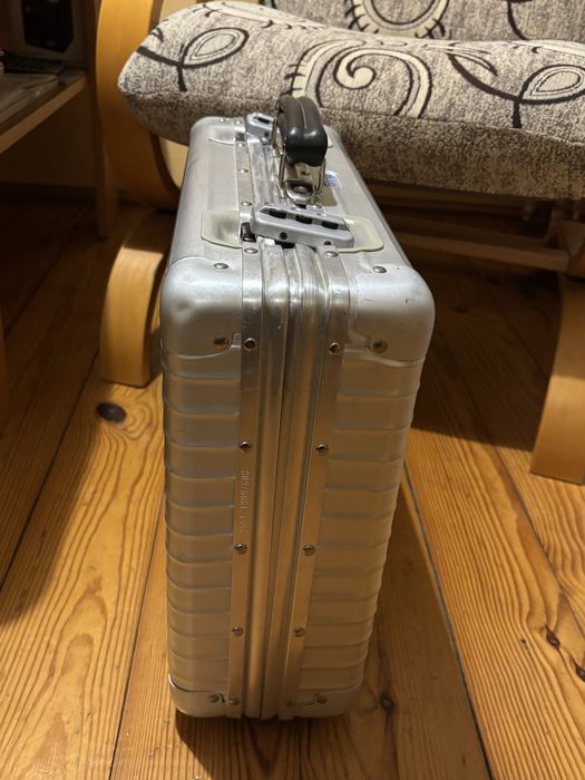 Walizka aktówka rimowa attaché flight case