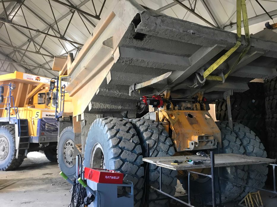 Tulejowanie Wytaczanie Regeneracja Otworów Koparek Serwis Maszyn