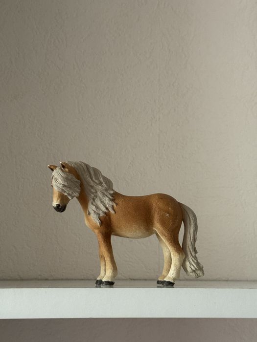 Figurka koń klacz kuc islandzki 2014 Schleich