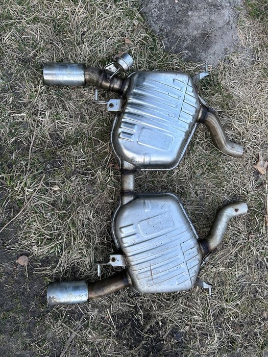 Bmw e92 e93 wydech tłumik końcowy wydechy 335i