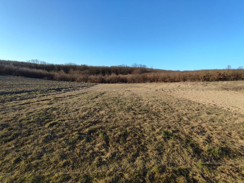 Участок на постройку або на сонячні панелі