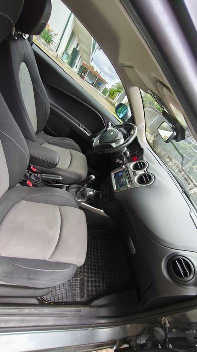 Alfa Romeo MiTo 1.3 JTDm Distinctive (2011) – Design Italiano & Extrema Economia