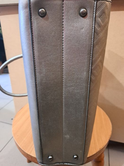 Torebka na ramię srebrna
