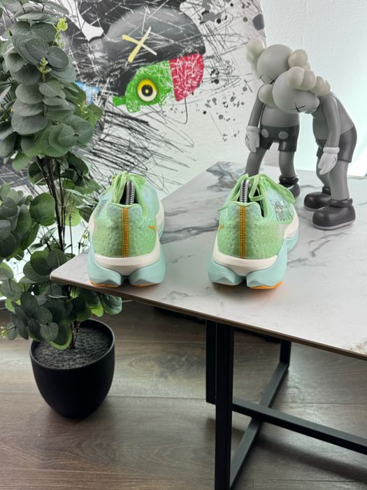 Кросівки Hoka Mach X 42.5 розмір Е15108