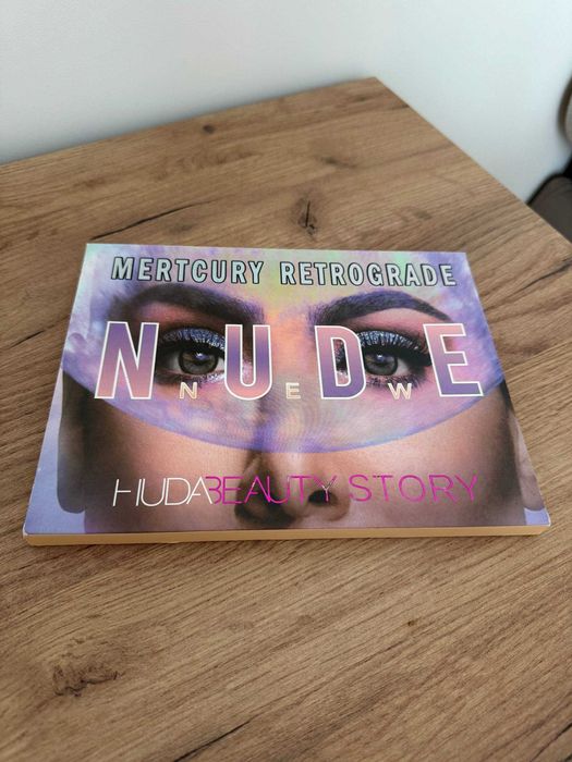 Палетка тіней Huda Beauty Story Nude Mercury Retrograde