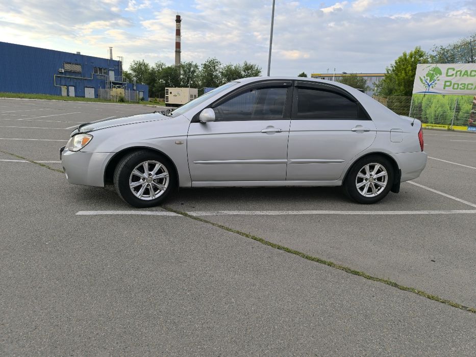 KIA CERATO 2004 рік  1.6