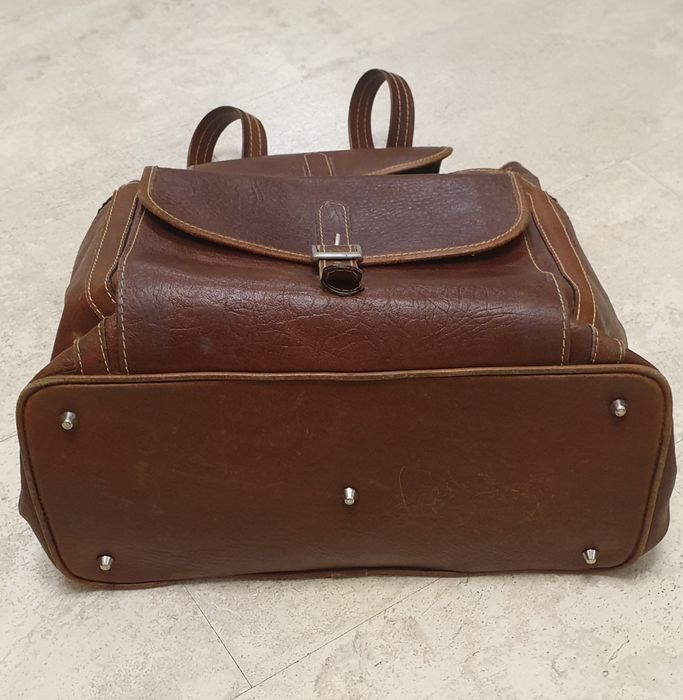 Продам кожаный рюкзак