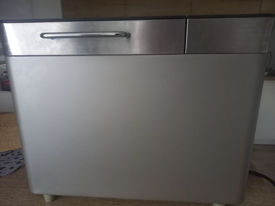 Хлібопічка ELECTROLUX EBM8000