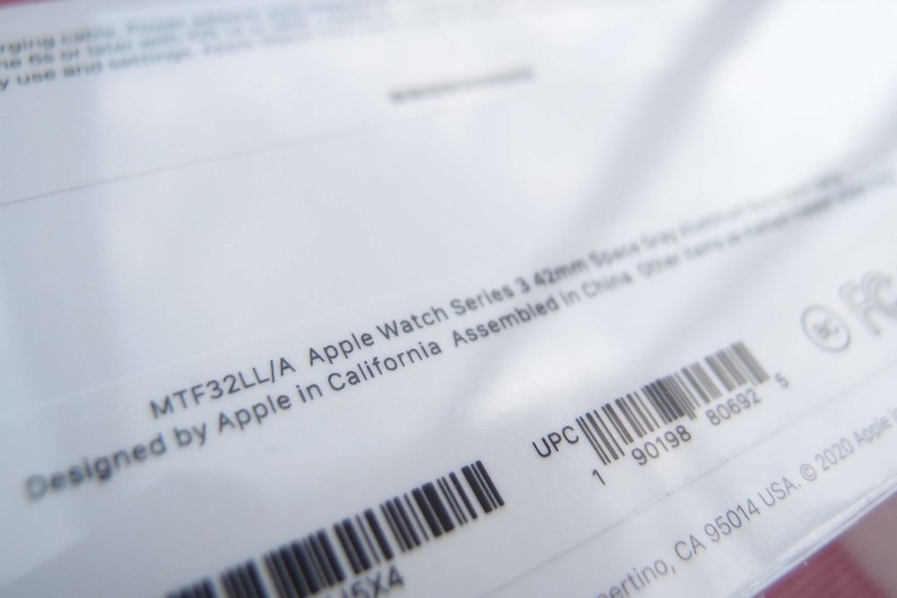 Годинник Apple Watch Series 3 42mm Space Grey