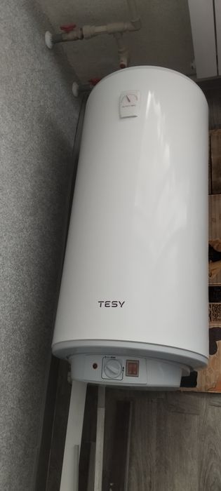 Водонагреватель бойлер "TESSY" 100л. Б/У