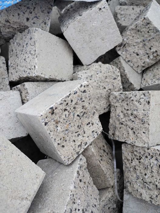 Obrzeża Kostka łupana brukowa płyty