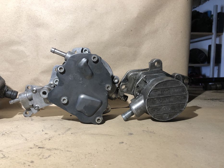 Тандемні вакуумні насоси на автомобілі групи WAG Bosch,Luk