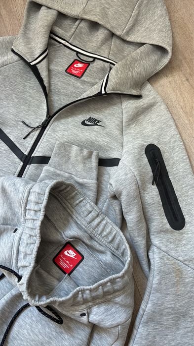 Nike Tech Fleech