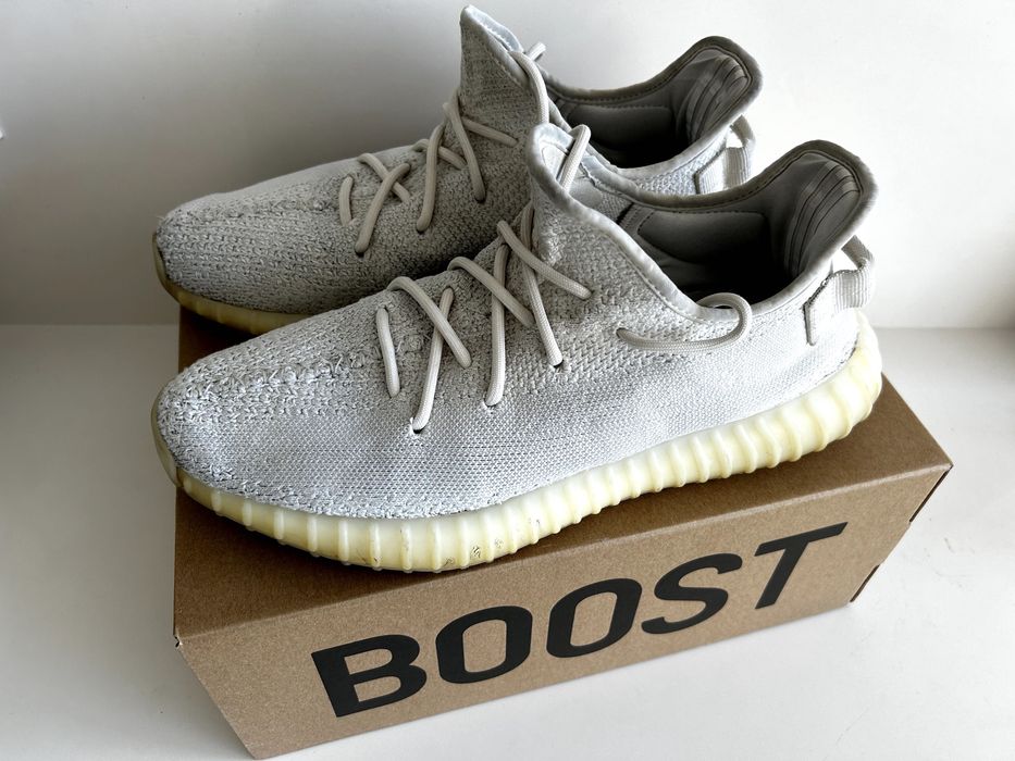 Yeezy boost 350 V2 Cream size 44 2/3 com caixa original negociável