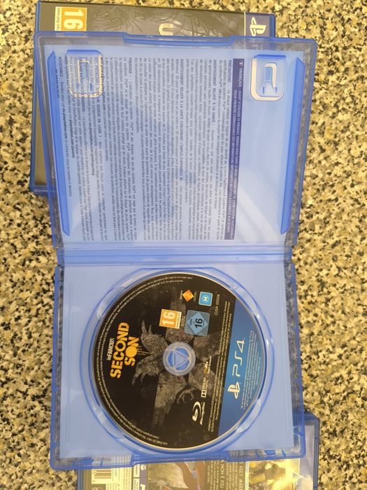 Uncharted 4/Infamous second son/Horizon zero dawn PlayStation 4