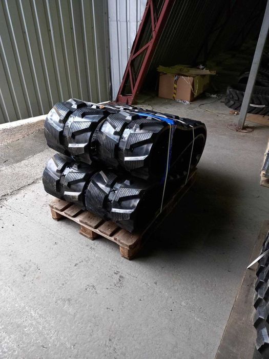 Гумові гусениці Резиновые гусеницы  на спецтехнику