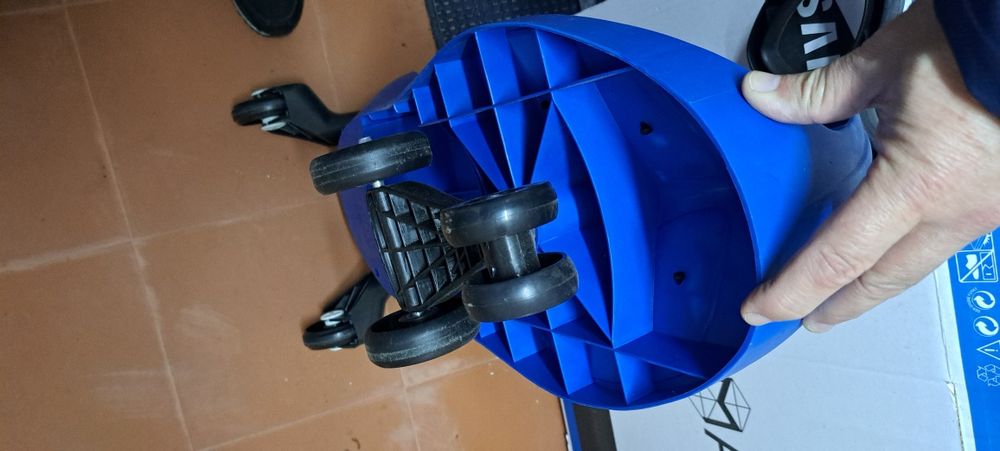 Carro de brincar marca Popo