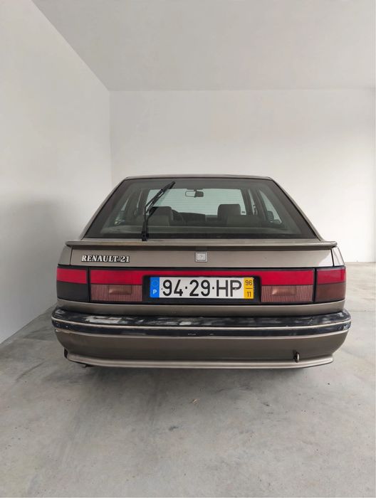 Renault 21 turbo