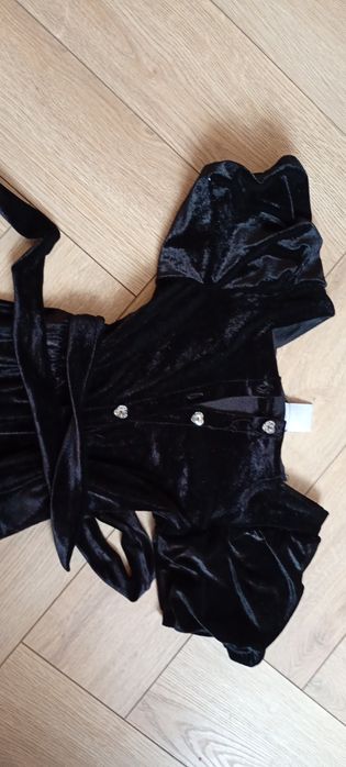 Zestaw ubrań dla dziewczynki  128-134