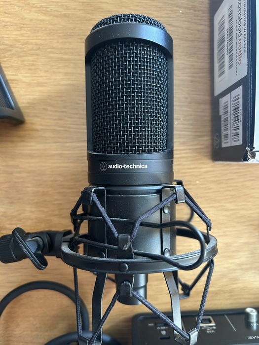 mikrofon audiotechnica at2020 - interfejs behringer um2 zestaw