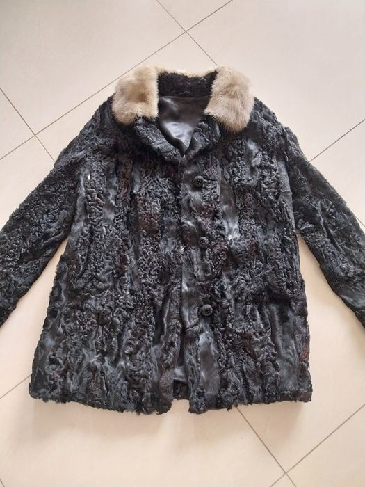 Kurtka karakułowe z kołnierzem r.M/L