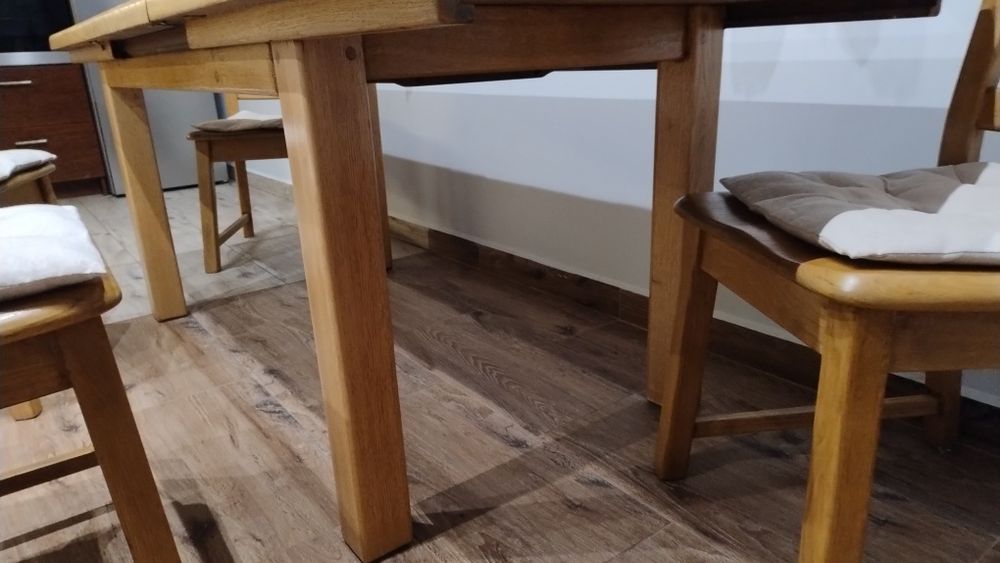 Stół dębowy + 4 krzesła bardzo mocny lite drewno