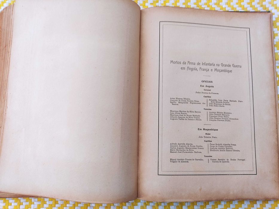Livro de Ouro da Infantaria