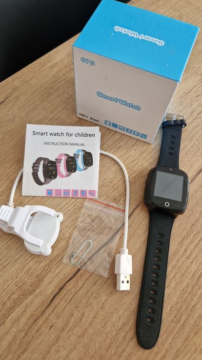 Smartwatch dla dziecka Artnico HW11, stan idealny