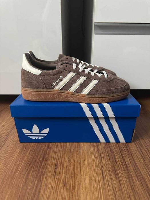 Buty damskie Adidas Spezial Handball roz 39
