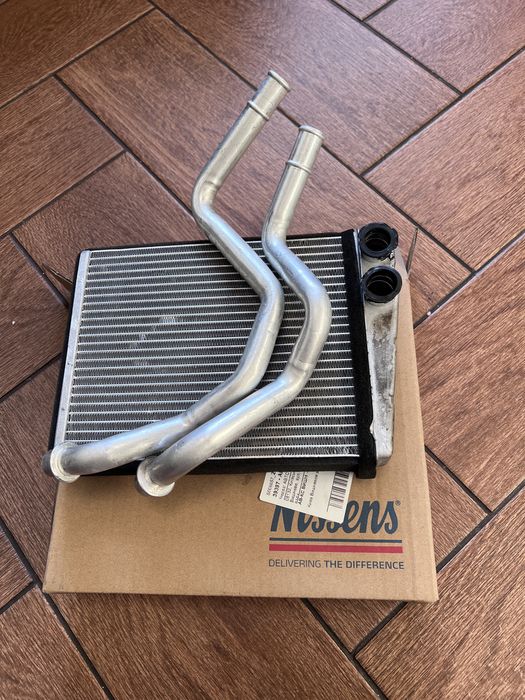 Радіатор автопічки передньої основної GL320 x164 mercedes