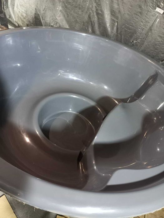 Пластикова вставка для вуличної купелі