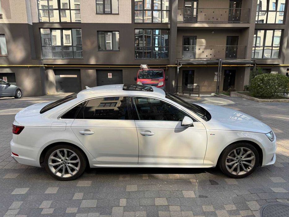 Audi A4 2018 VIN WAUENAF43KA014153 фото оголошення 9 з 13