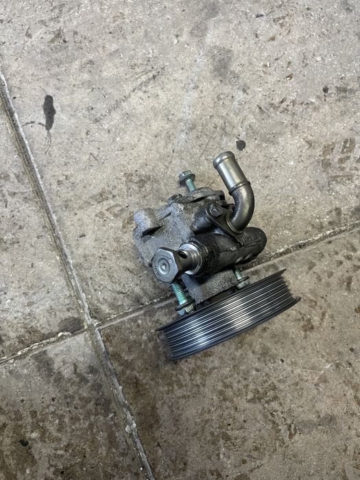 Bomba direcao assistida pd a3 8l golf iv leon 1m