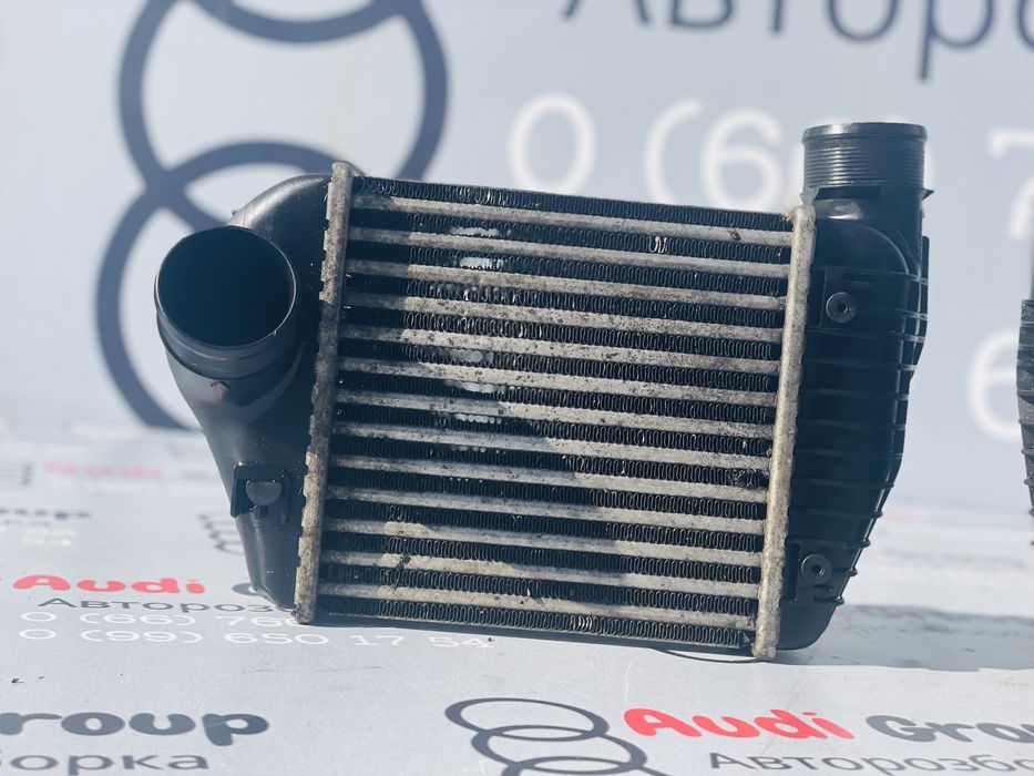 Інтеркулер Правий Лівий Audi A6 C6 2.7 TDI Розборка Ауді