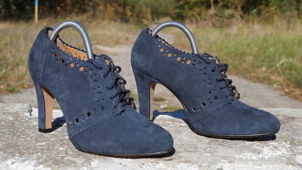 Замшеві черевики, ботінки Clarks softwear