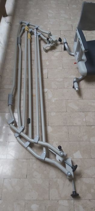 Material de apoio ortopédico  com muito pouco uso ainda com facturas64740671036802122