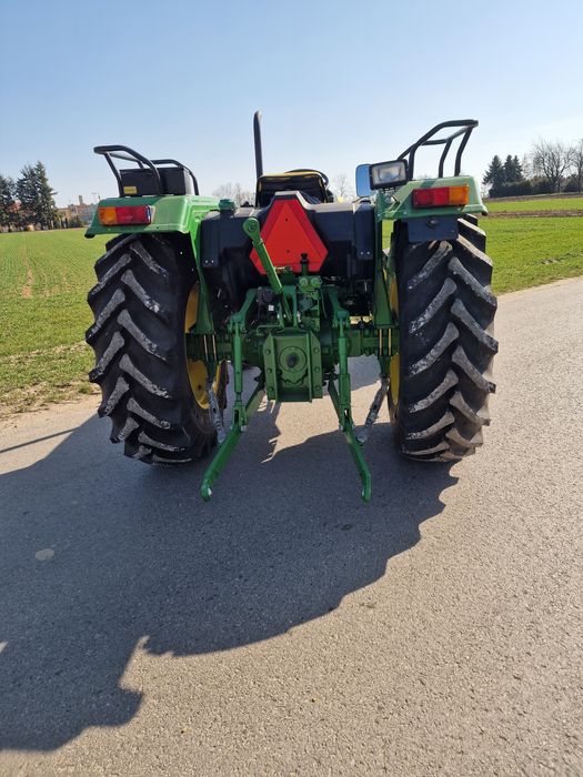 Ciągnik John Deere 5310